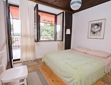 Apartament By The Sea